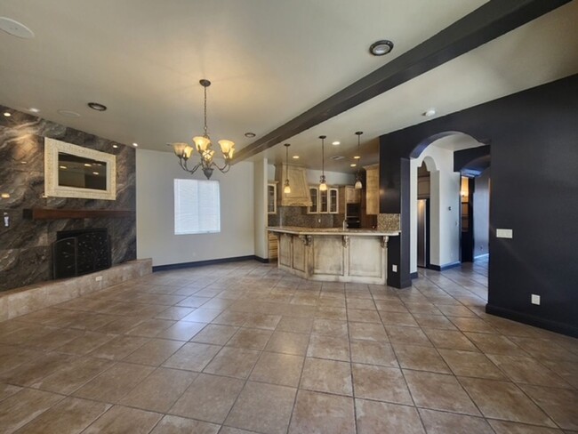 Building Photo - 2331 Calloway Dr