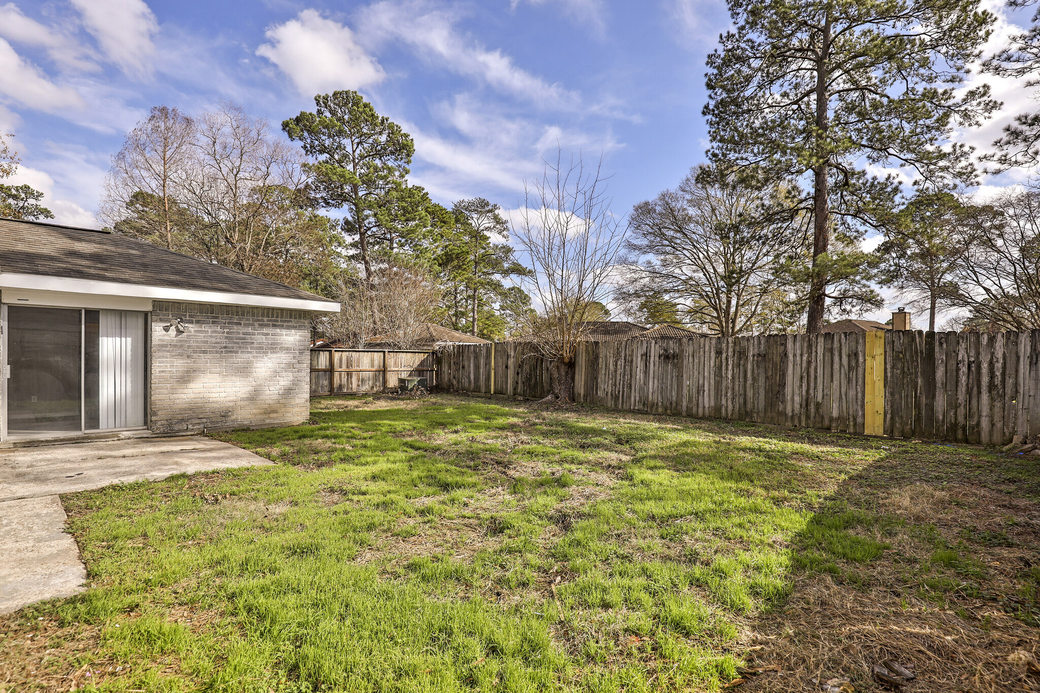 Building Photo - 5510 Ashgate Dr