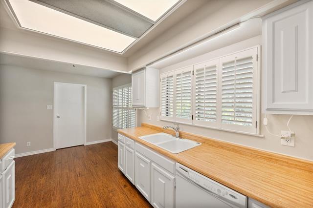 Building Photo - 6 Brook Creek Ct