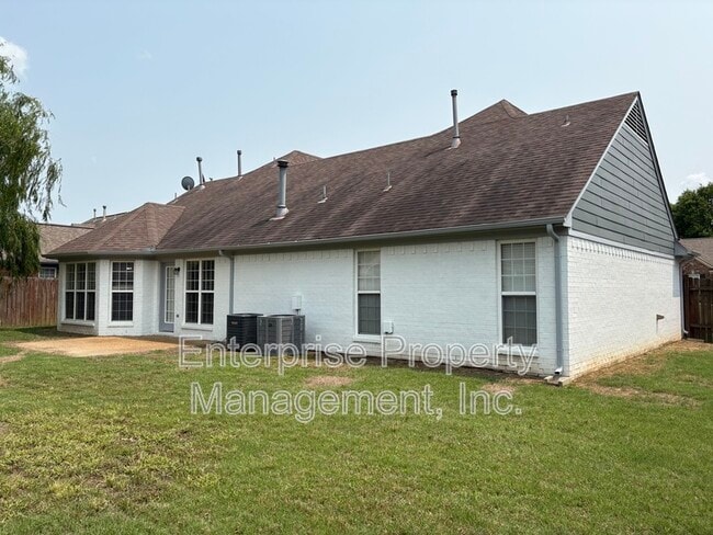 Building Photo - 11556 Milton Meadows Dr