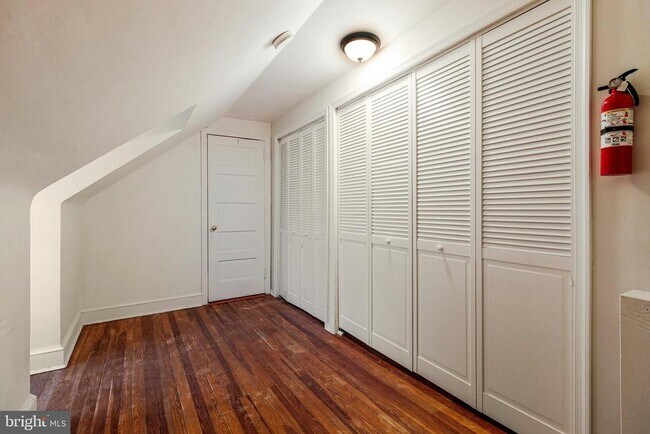 Building Photo - 1350 Sheridan St NW