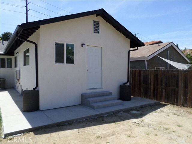 Building Photo - 1205 Neola St