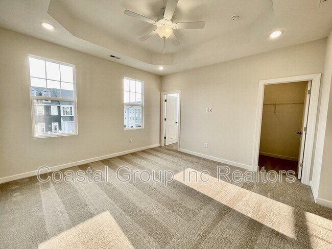 Building Photo - 9570 21st Bay St