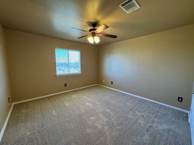 Building Photo - 507 Taurus Dr