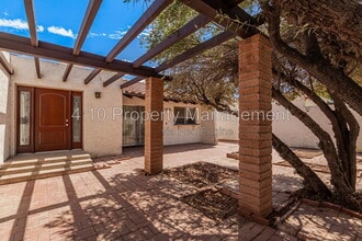 Building Photo - 2063 E Aspen Dr