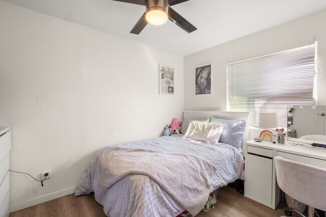 Building Photo - 6162 Mary Ln Dr