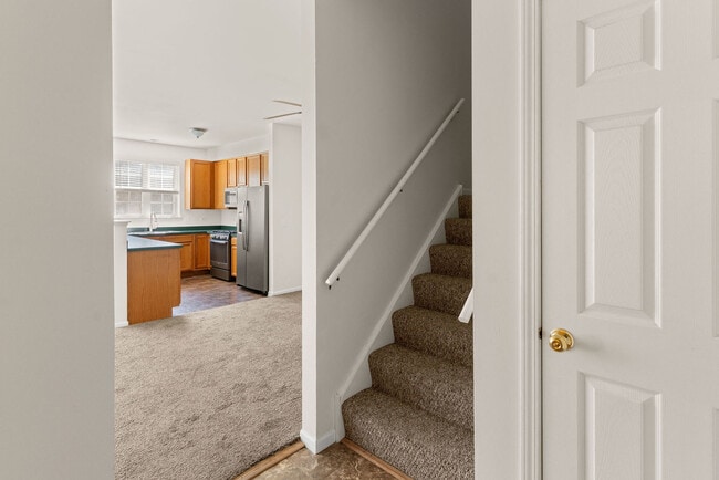 Building Photo - 712 Morris Ct