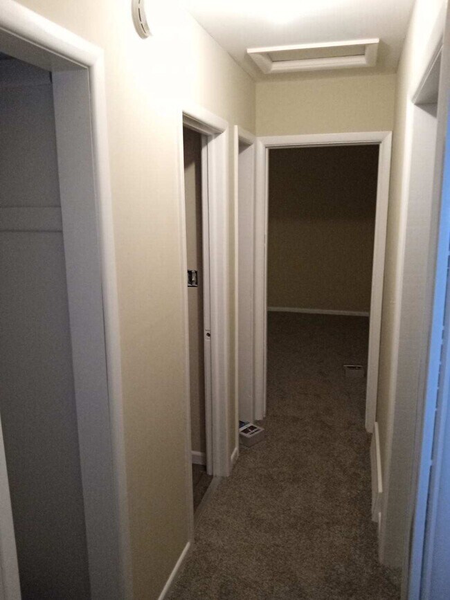 Hallway - 2209 N North Ave