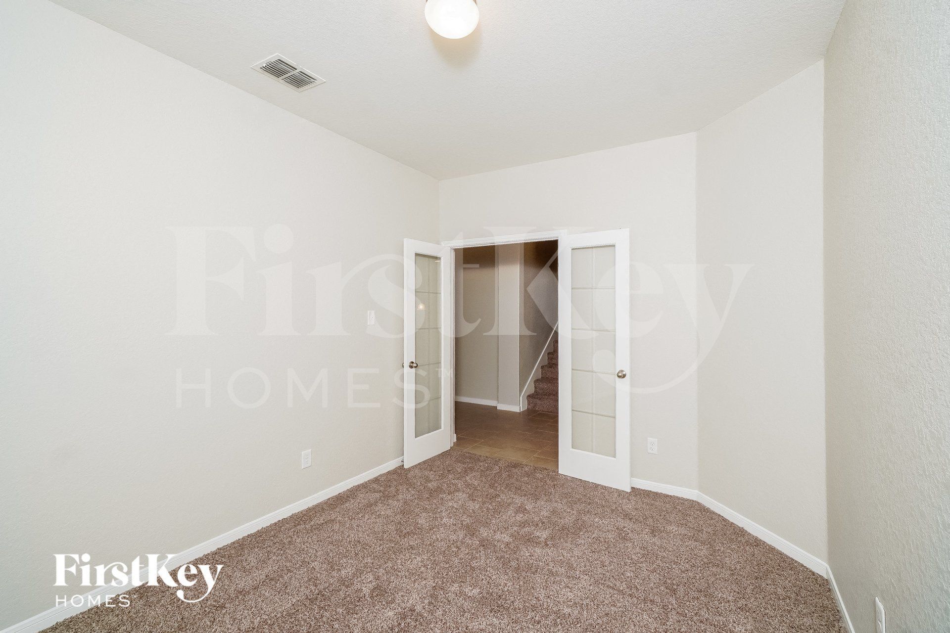 Building Photo - 3014 Night Flight