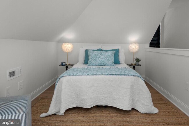 Building Photo - 1000 West St