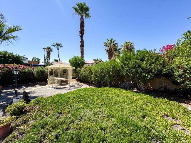 Building Photo - "Mesa Del Sol 3-Bed, 2-Bath Solar-Powered ...