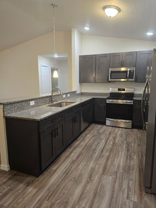 Building Photo - New and Nice 3/2/2 in Citrus Springs!!!