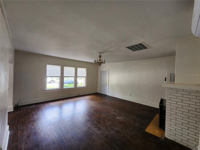 Building Photo - 505 NE 9th Ave