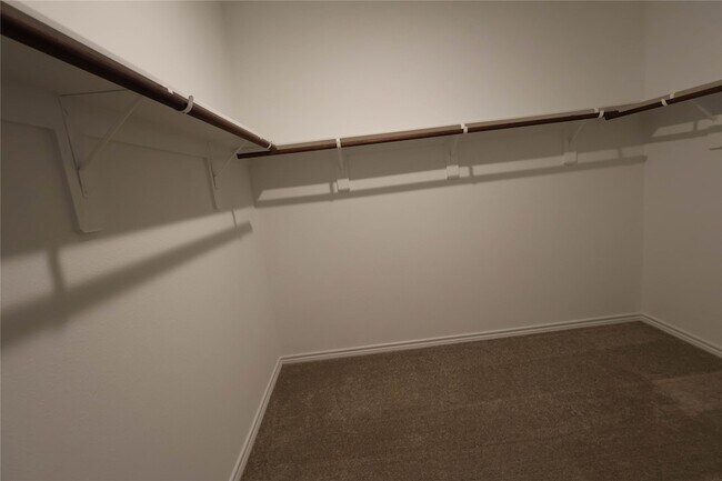 Building Photo - 14894 Ash Landing Dr