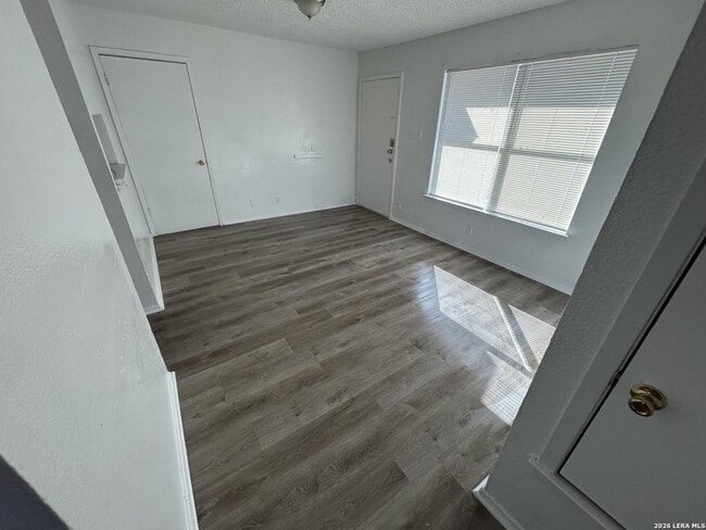 Building Photo - 219 Baldwin Blvd