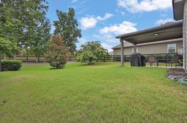 Building Photo - 6651 Rivergreen Rd