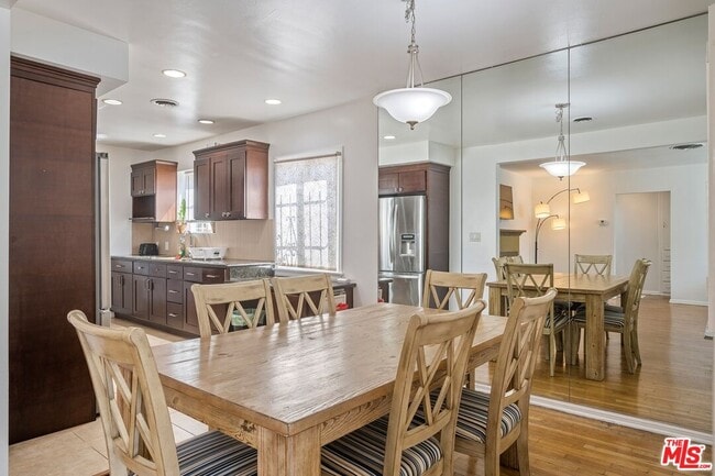 Building Photo - 128 S Madison Ave