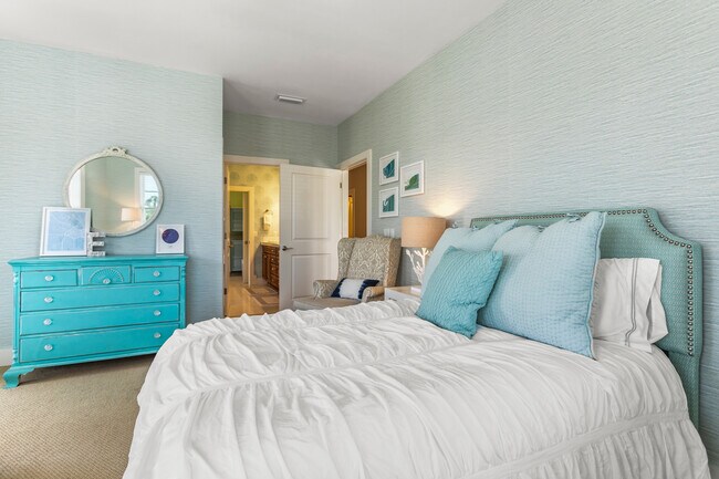 Building Photo - 681 Ocean Palm Way