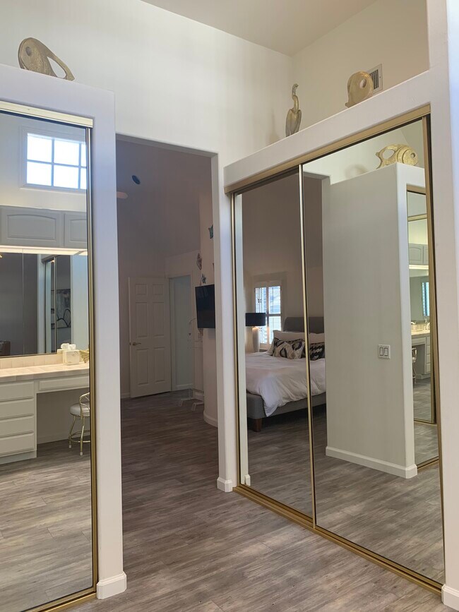 Master Bathroom - 7635 Draper Ave