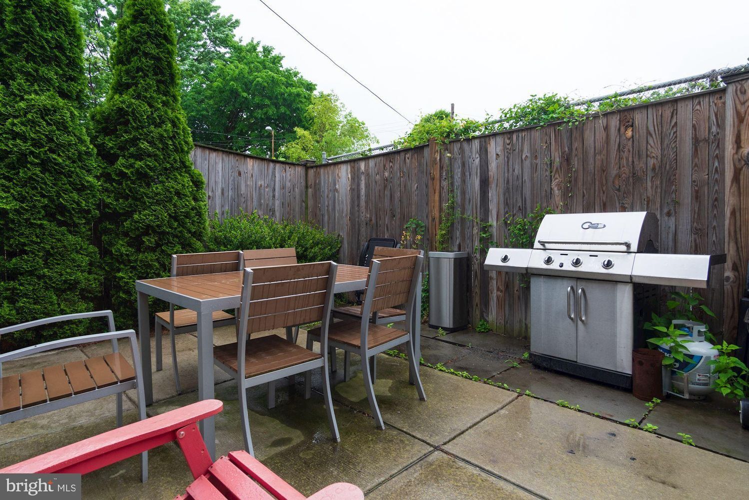 Building Photo - 809 Otis Pl NW