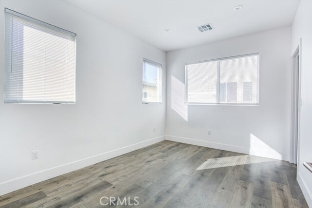 Building Photo - 11639 Burbank Blvd