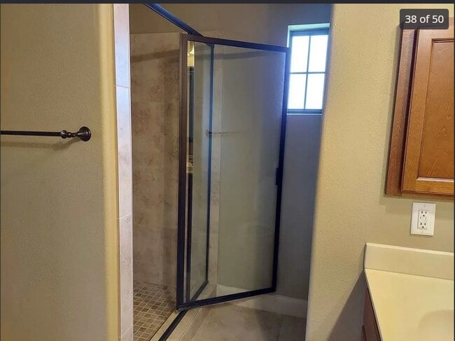 Building Photo - 704 Darlington Dr