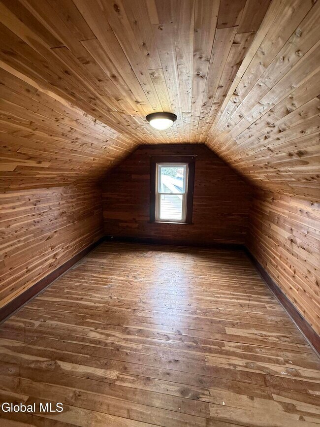 Building Photo - 1960 Eastern Pkwy