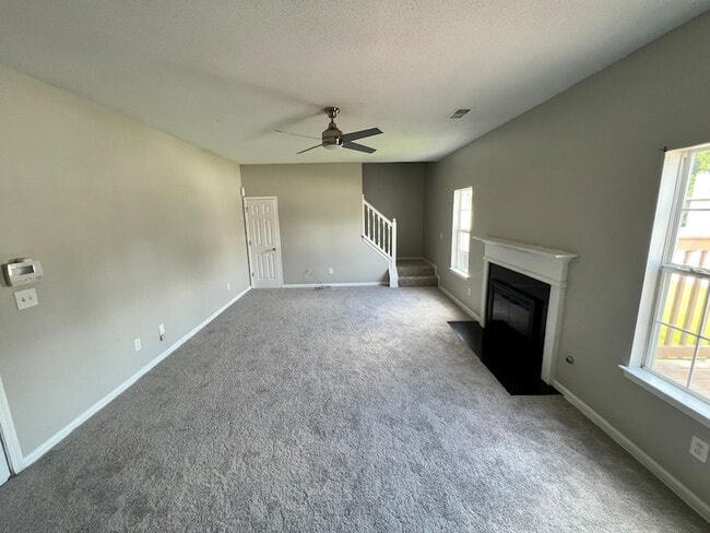 Building Photo - 448 Canoga Ct