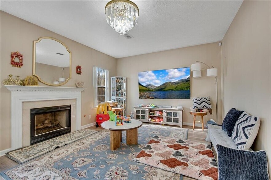 Building Photo - 10005 Lauren Hall Ct