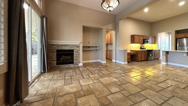 Building Photo - 1515 Shooting Star Dr