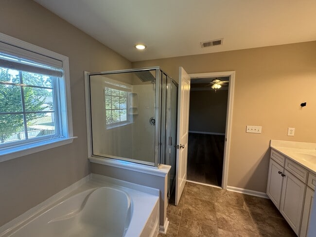 Building Photo - 5443 Overland Trail