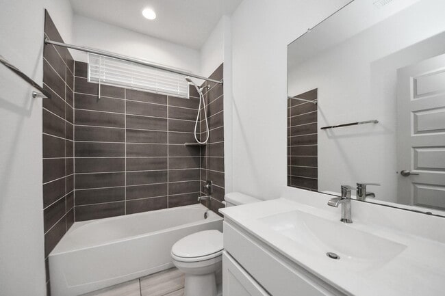 Building Photo - 3014 Jackmans Diamond