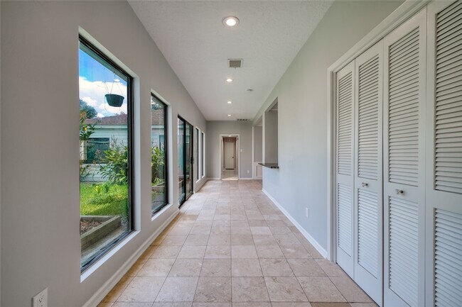 Building Photo - 10919 Villa Lea Ln
