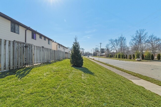 Building Photo - 195 Nottingham Ct