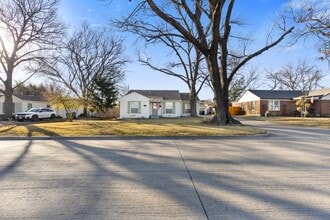 Building Photo - Updated Garland Home