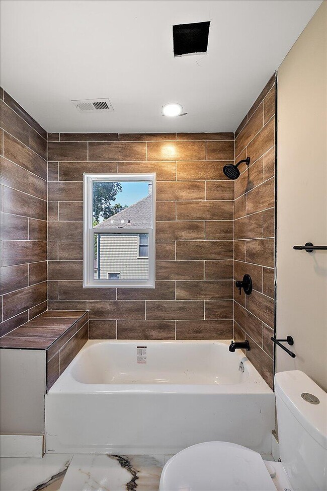 Building Photo - 3473 Townsend St