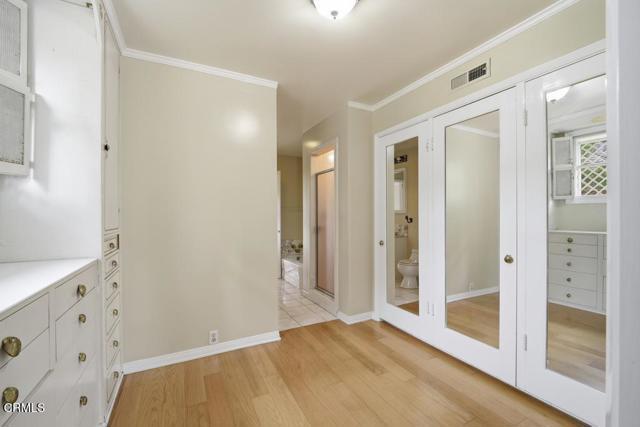 Building Photo - 568 Los Arboles Ln