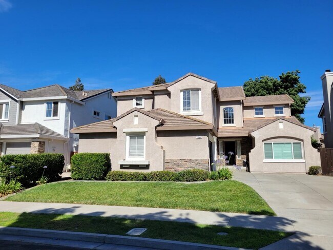 Primary Photo - 1594 Dawnview Dr