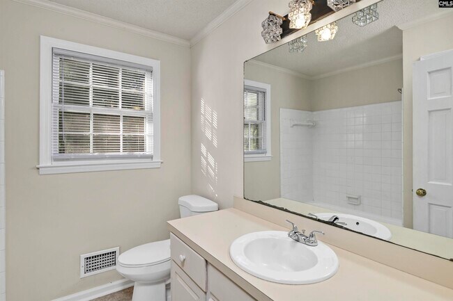Building Photo - 1808 Lowder Dr