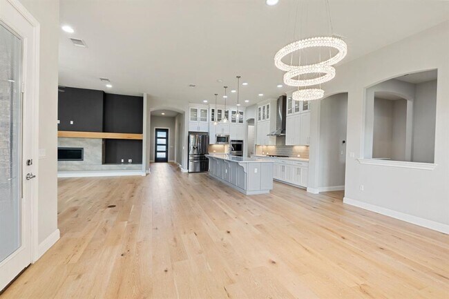 Building Photo - 10709 Lavon Bend