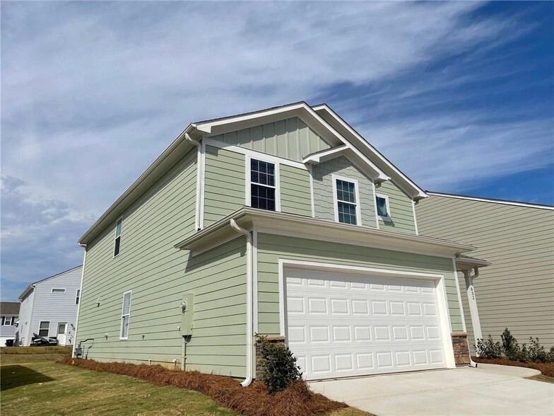 Building Photo - 632 Blue Ash Ct