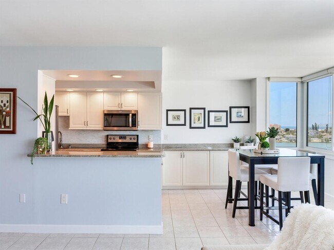 Building Photo - 660 Island Way