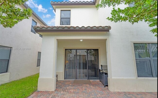 Building Photo - 3274 W 96 Pl