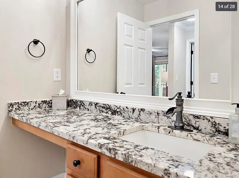 Vanity - 515 Granville Ct