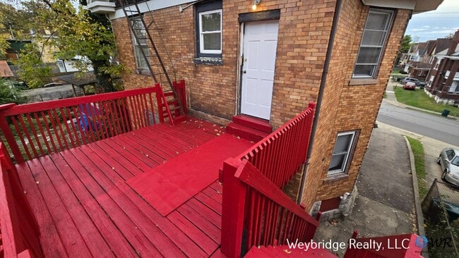 Building Photo - 3209 Gilbert Ave