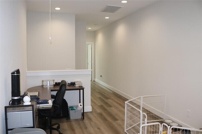 Building Photo - 1411 Bigelow St