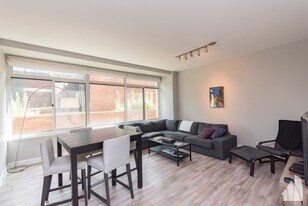 Building Photo - 211 E Ohio St