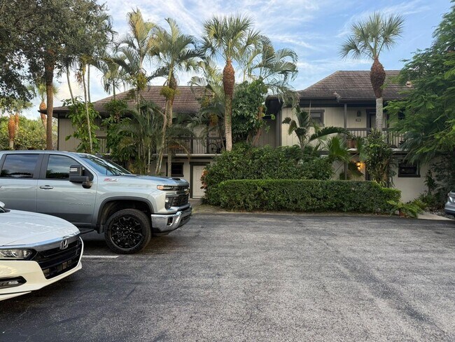 Building Photo - 13334 Polo Club Rd