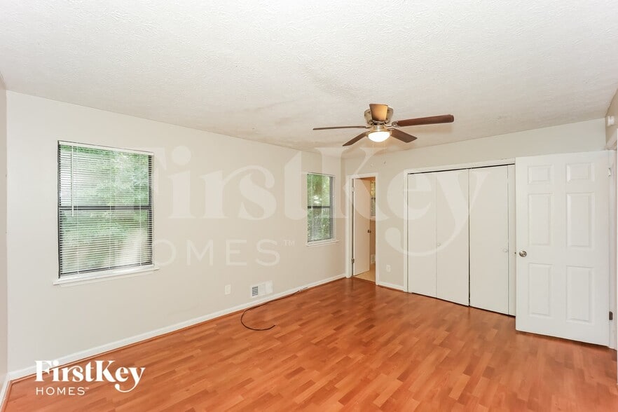 Building Photo - 3070 Creel Rd