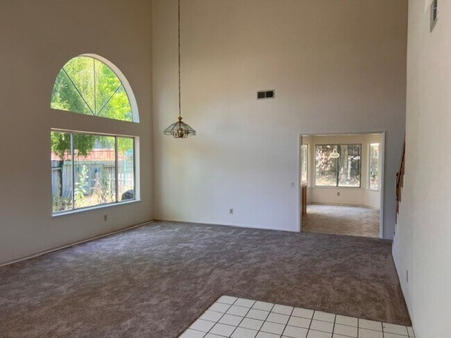 Building Photo - Exceptional Viborg Estates Home Near Downtown Solvang